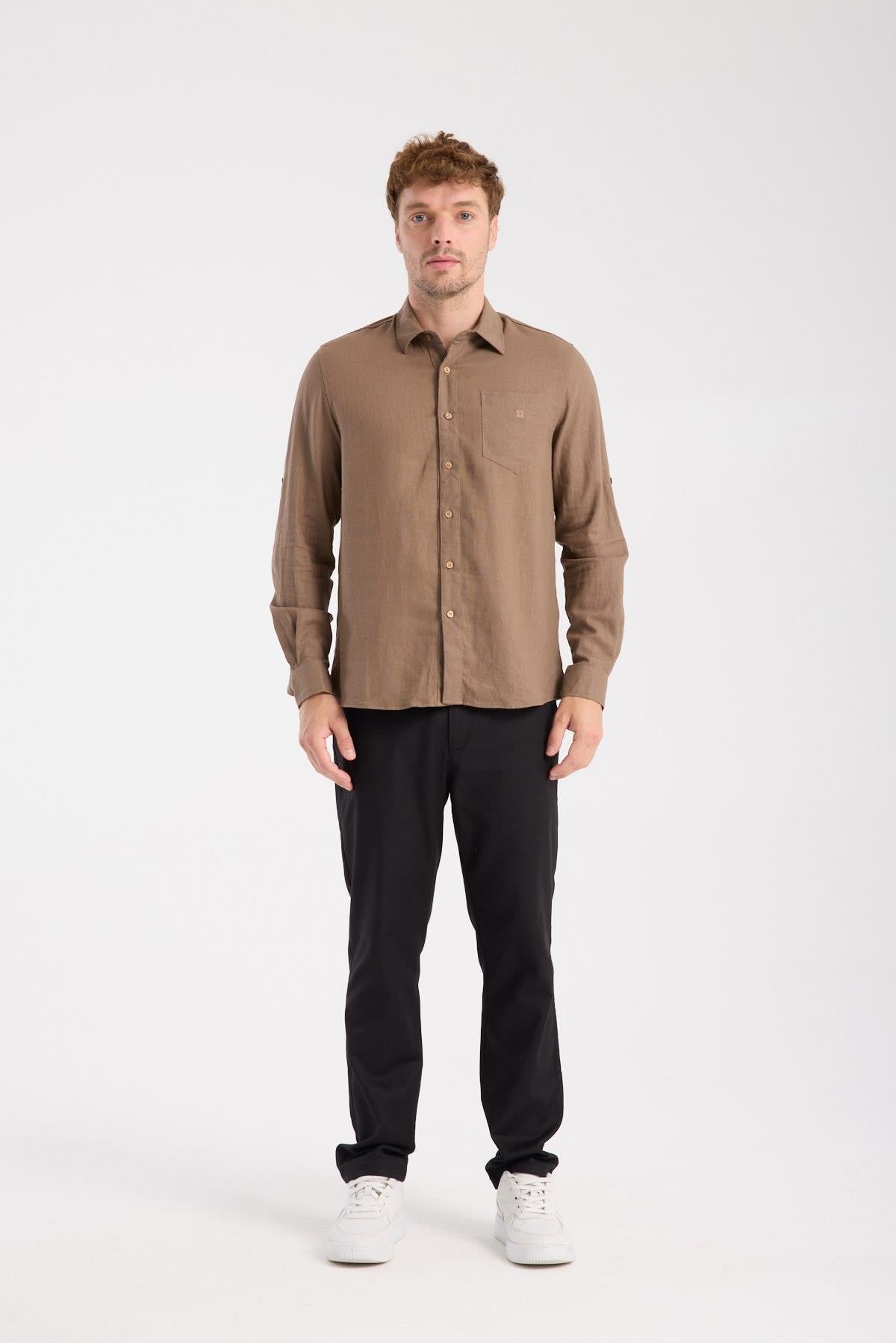 Düğmeli Keten Gömlek