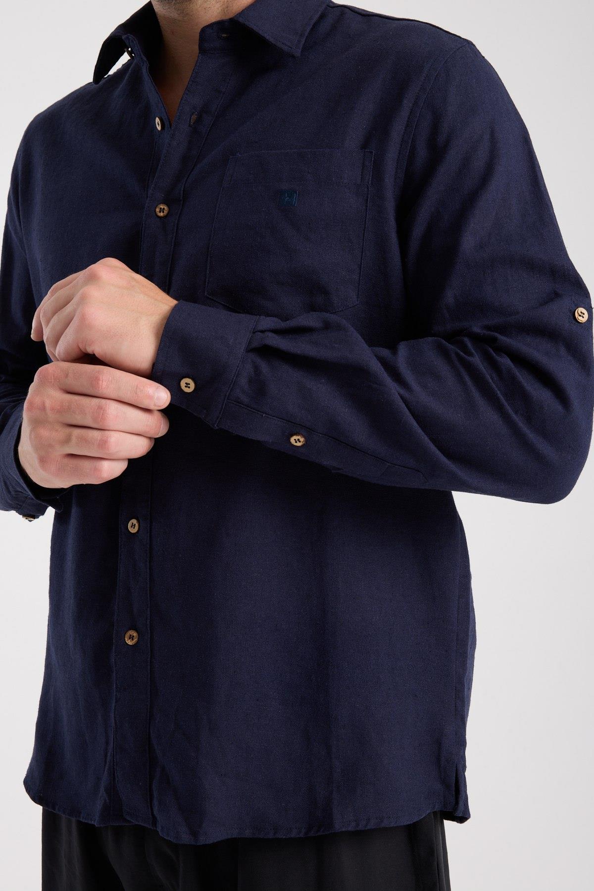 Düğmeli Keten Gömlek