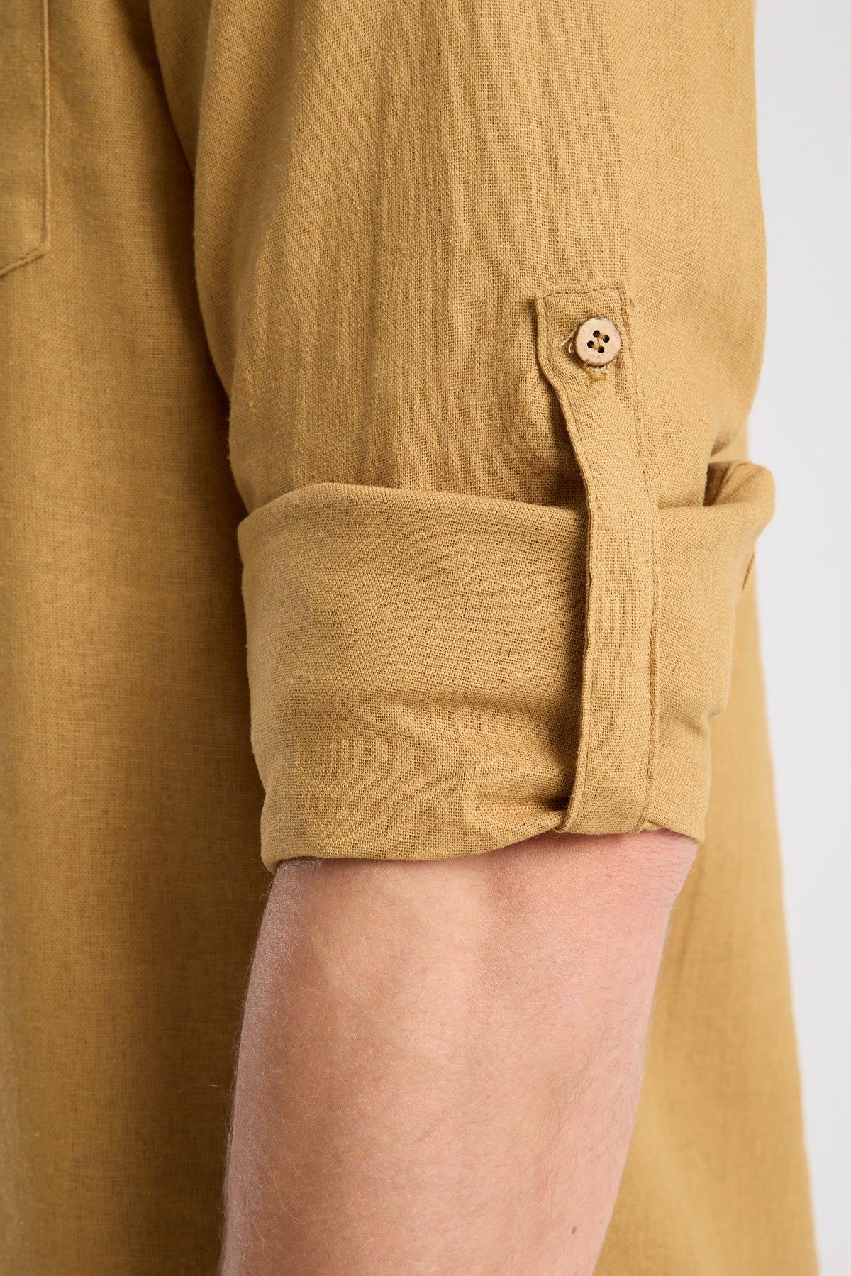 Düğmeli Keten Gömlek