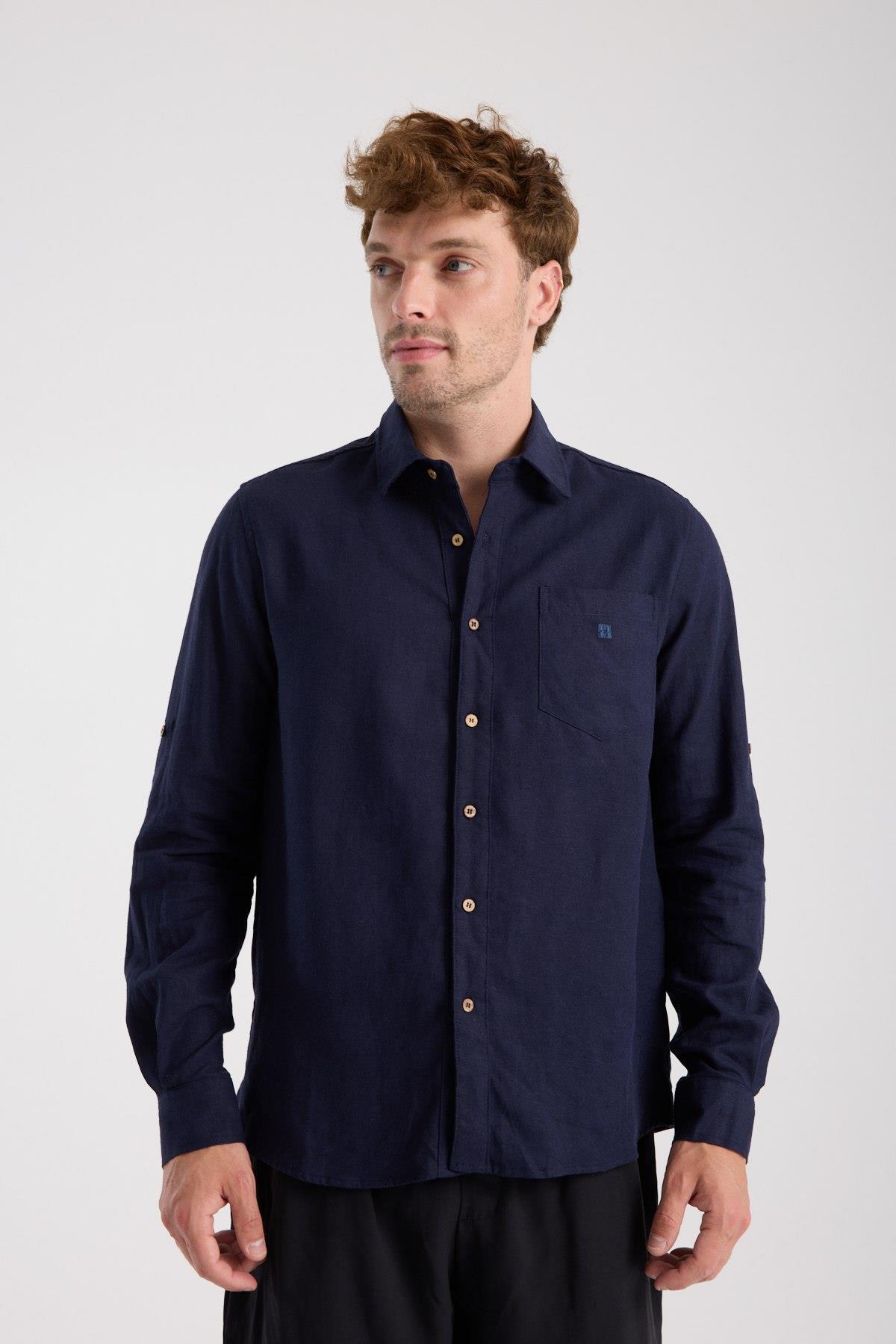 Düğmeli Keten Gömlek