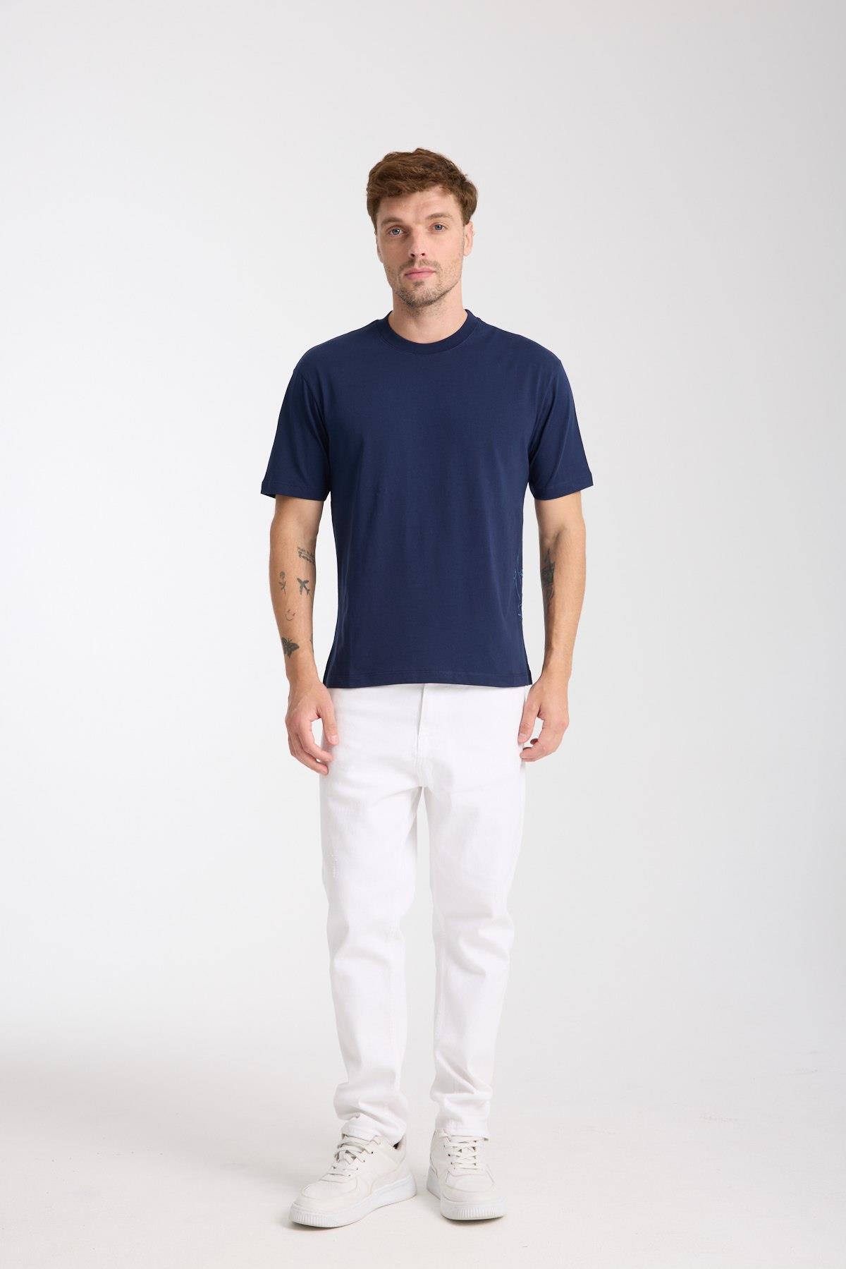 Erkek %100 Pamuk Relax Fit Kertenkele Nakışlı T-Shirt