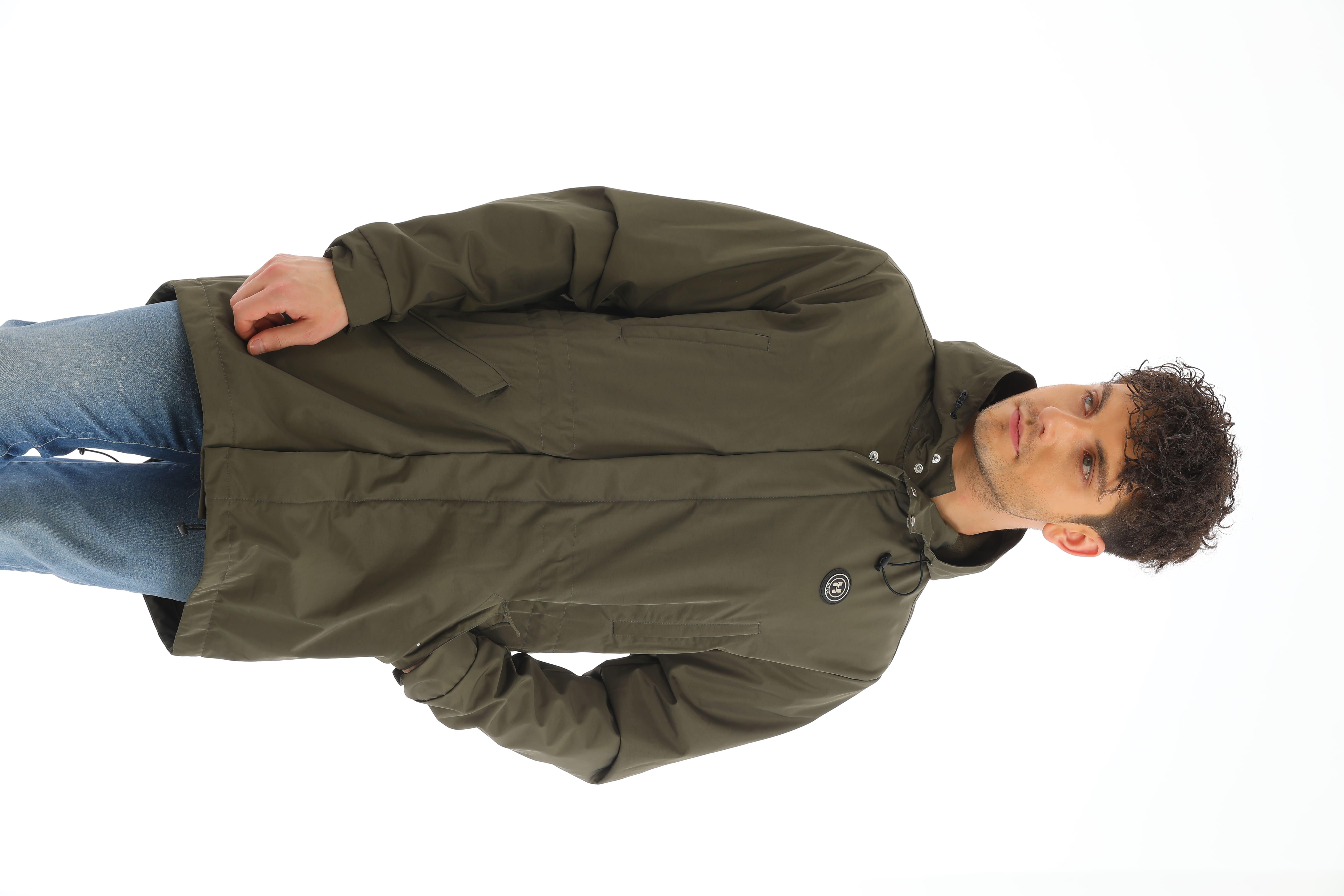 Su Geçirmez Yağmurluk