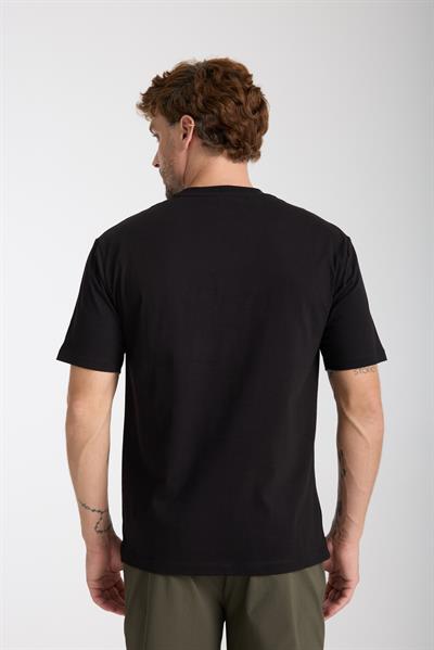 Erkek %100 Pamuk Relax Nakış Detaylı T-Shirt