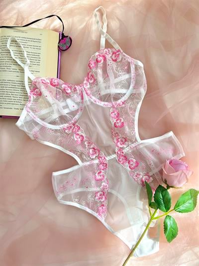 Emilia Çiçek Desenli Brode Kapsız Beyaz Bodysuit