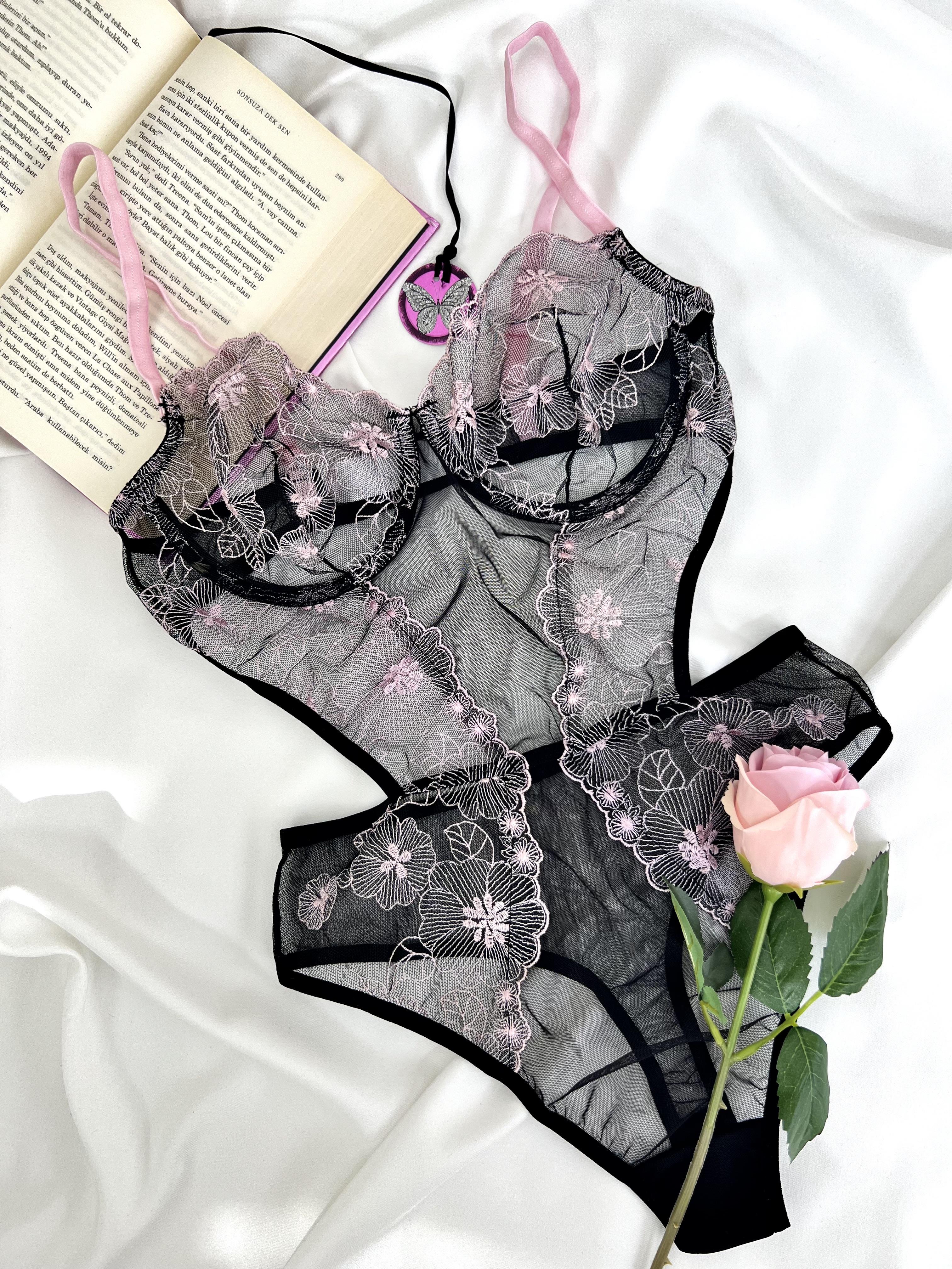 Annabel Çiçek Desenli Brode Kapsız Bodysuit Siyah