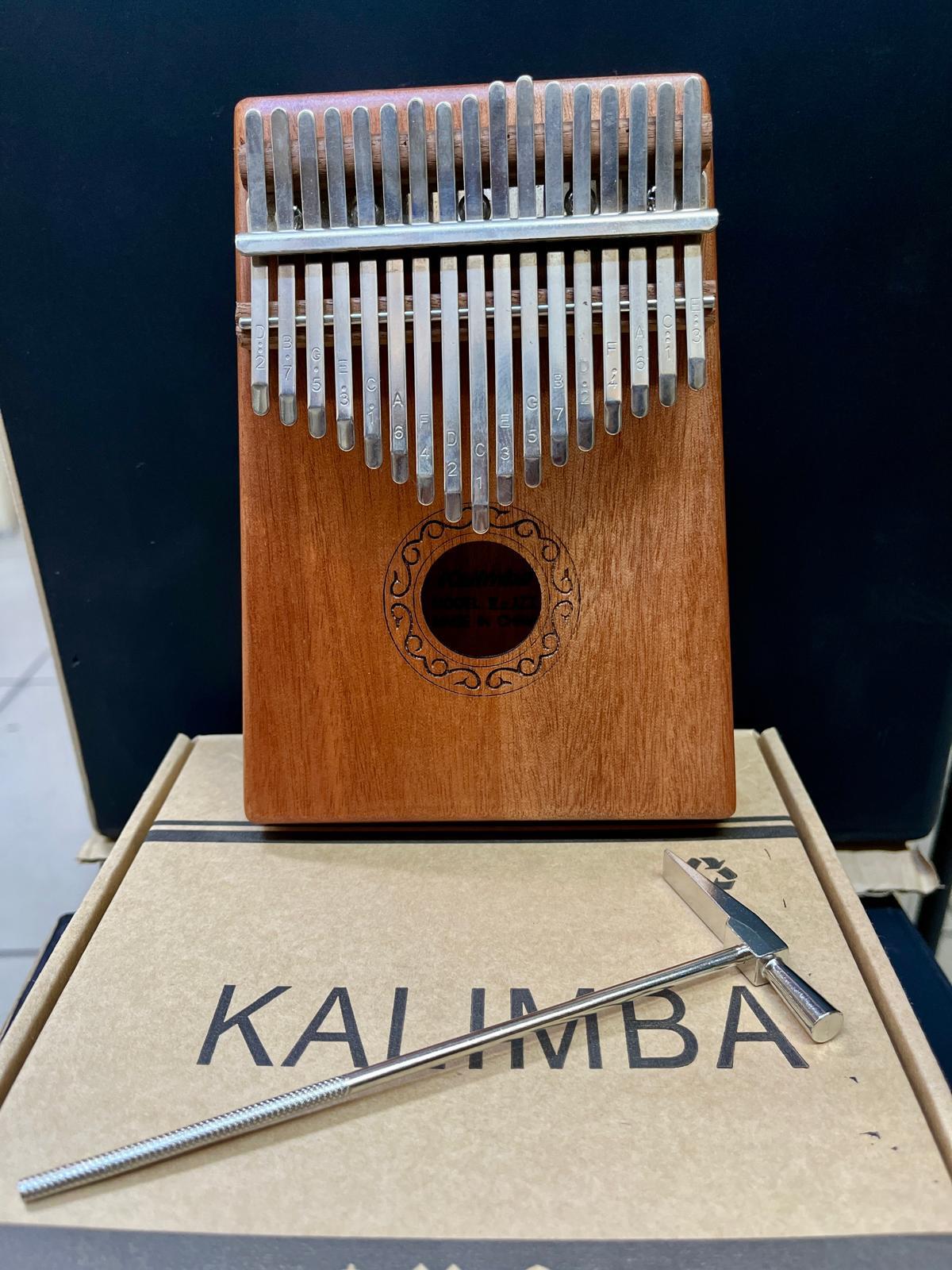 DESENLİ KALİMBA 17 TUŞLU KOD 3658