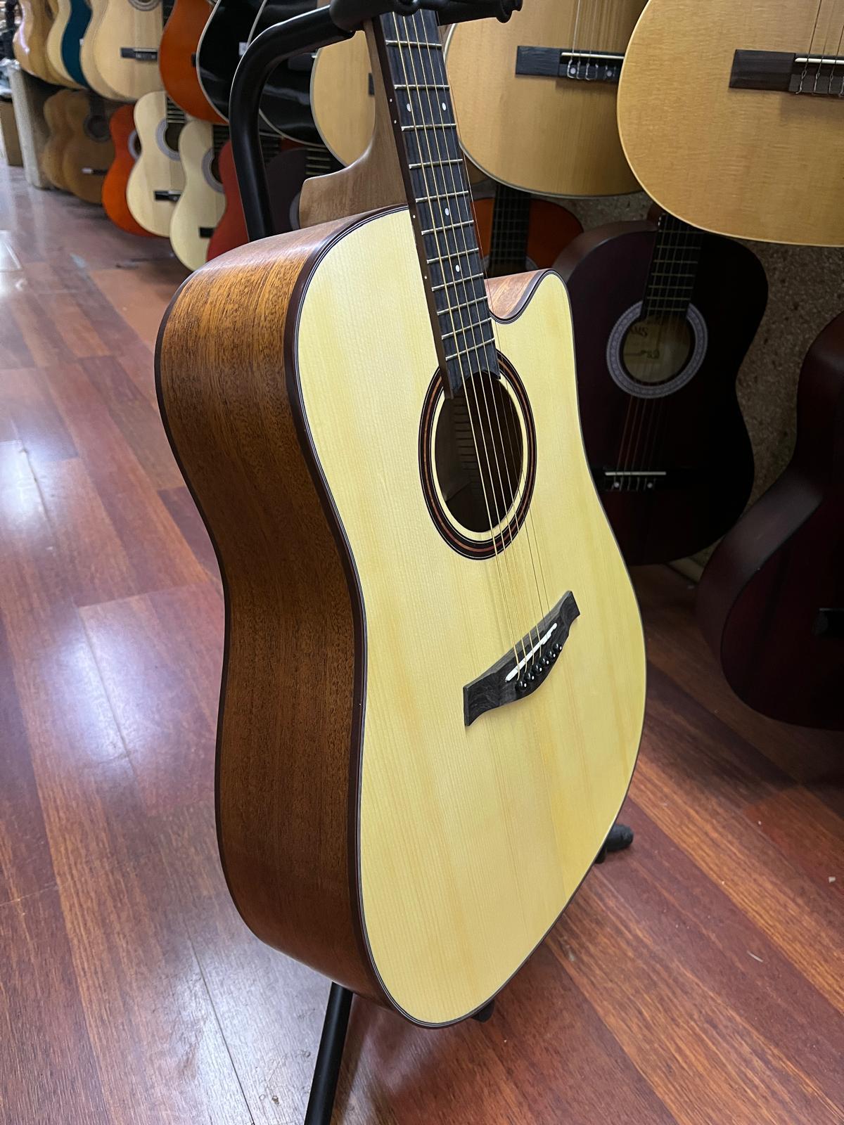 PUKA PK10001 AKUSTİK GİTAR