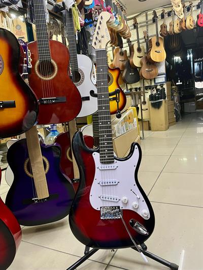3 SINGLE REDBURST (KIRMIZI) ELEKTRO GİTAR KILIF PENA DAHİL KOD 3054