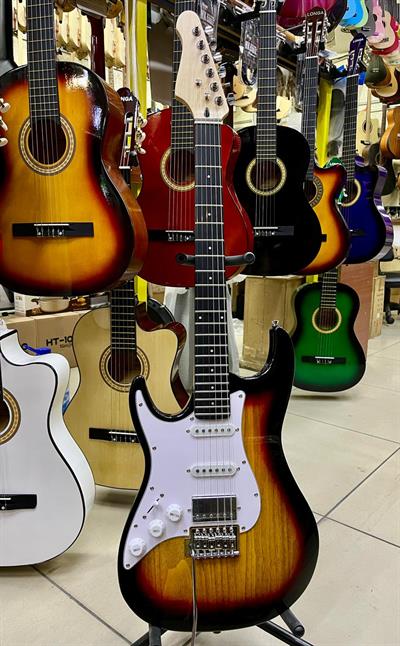 SOLAK SUNBURST HSS ELEKTRO GİTAR- KILIF + KABLO+ PENA + AKORT ALETİ DAHİL