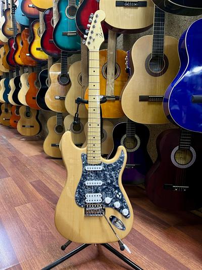 LEA NATUREL 2 SINGLE 1 HUMBUCKER ELEKTRO GİTAR-KILIF KABLO PENA DAHİL