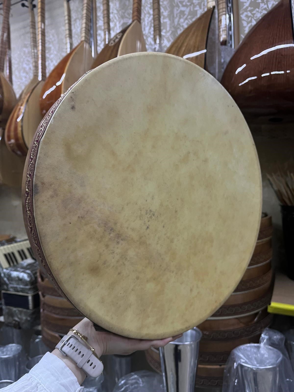 İÇTEN AKORTLU HAYVANİ DERİLİ 42 CM BENDİR KILIFLI KOD 3476