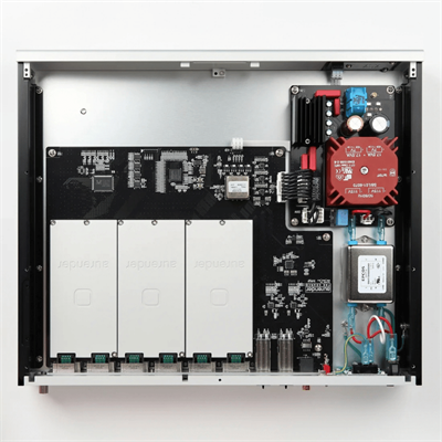 Aurender NH 10 Network HUB Silver