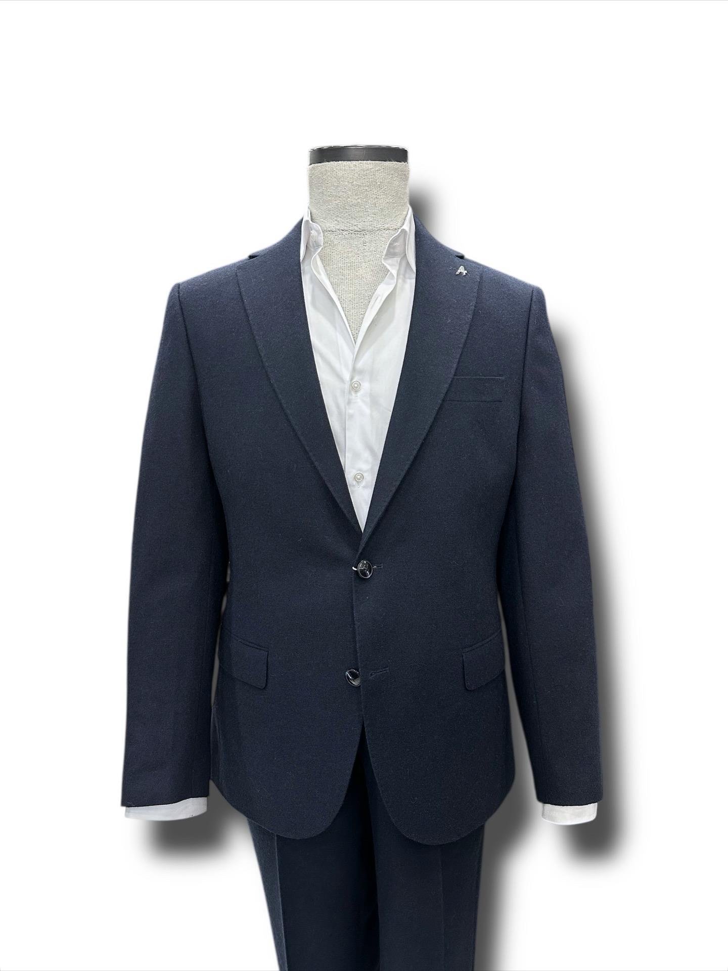 Takım ElbiseLoren Takım ElbiseLoren Takım Elbise