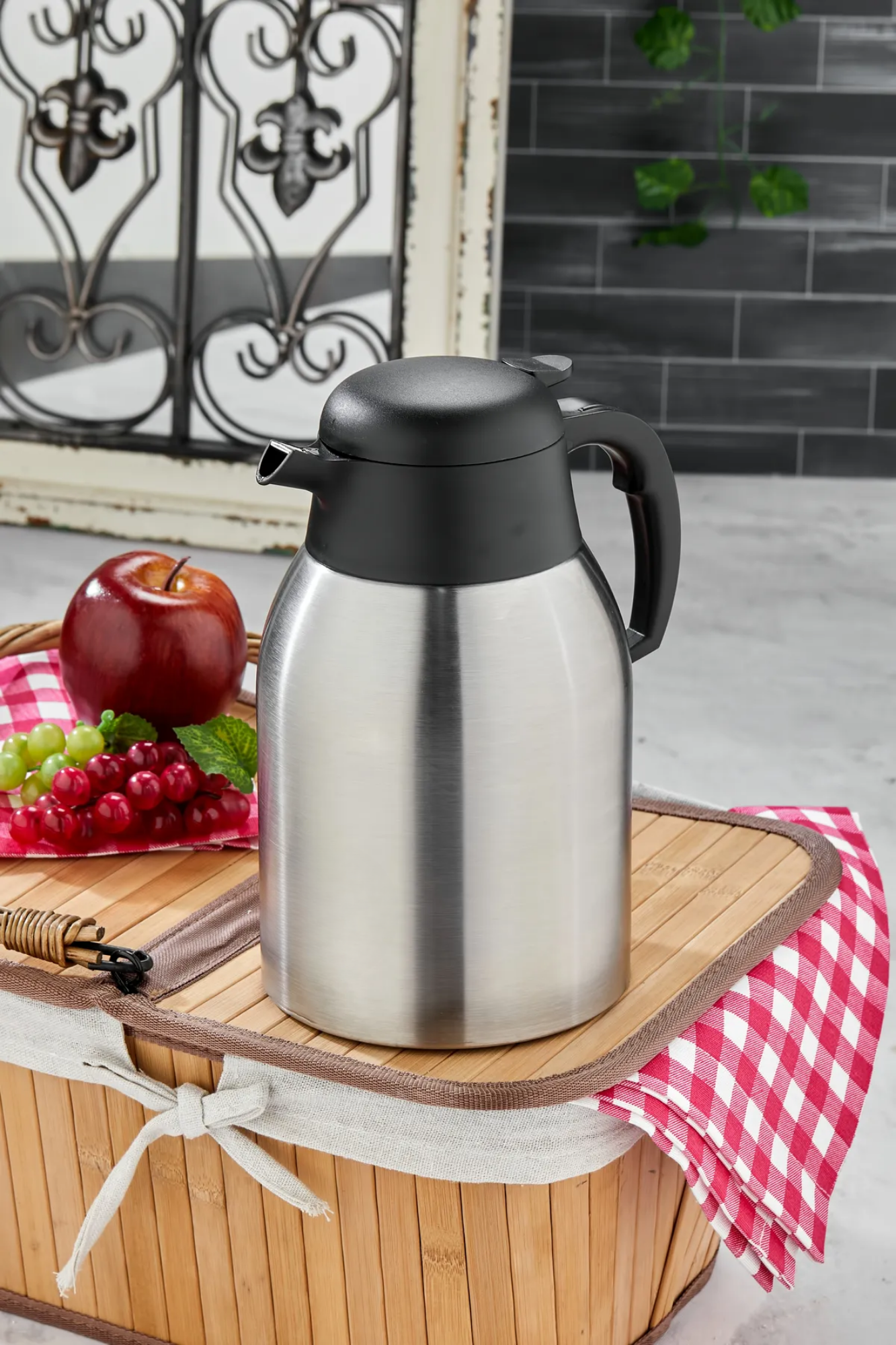 2 Litre Çift Kat Paslanmaz Çelik Termos – 12 Saat Sıcak, 24 Saat Soğuk | Kamp Piknik Ofis Outdoor