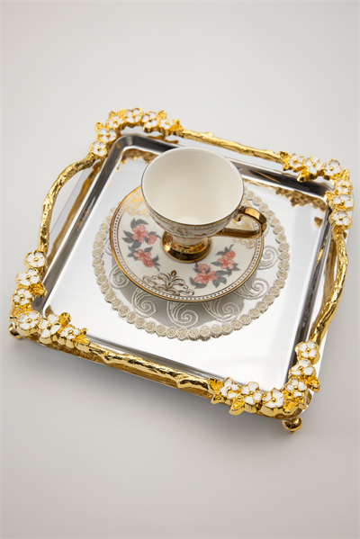 Lüks Kare Çelik Sunum Tepsisi | Gold Renkli Dallı Mineli Çiçekli Ayaklı Paslanmaz Söz Tepsisi 21x21 cm