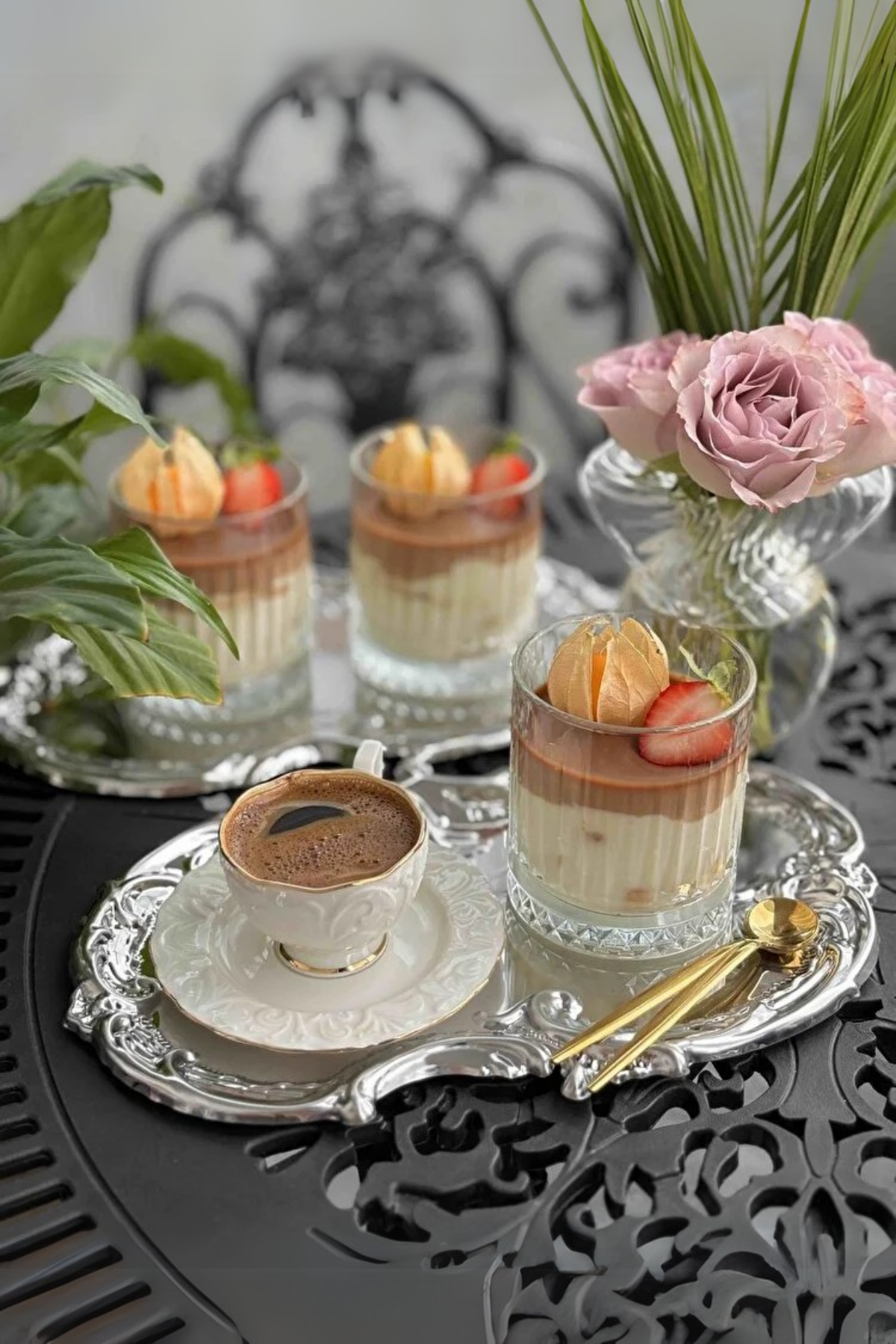 Yaren Style2 li Gümüş Paslanmaz Çelik Artnova Servis , Çay ,Kahve ,ikramlık Ve Çeyizlik Sunum Tepsisi2 li Gümüş Paslanmaz Çelik Artnova Servis, Çay, Kahve, ikramlık Ve Çeyizlik Sunum Tepsisi