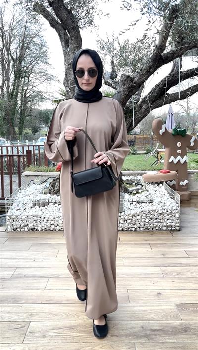 Dikiş Detaylı Ferace Elbise