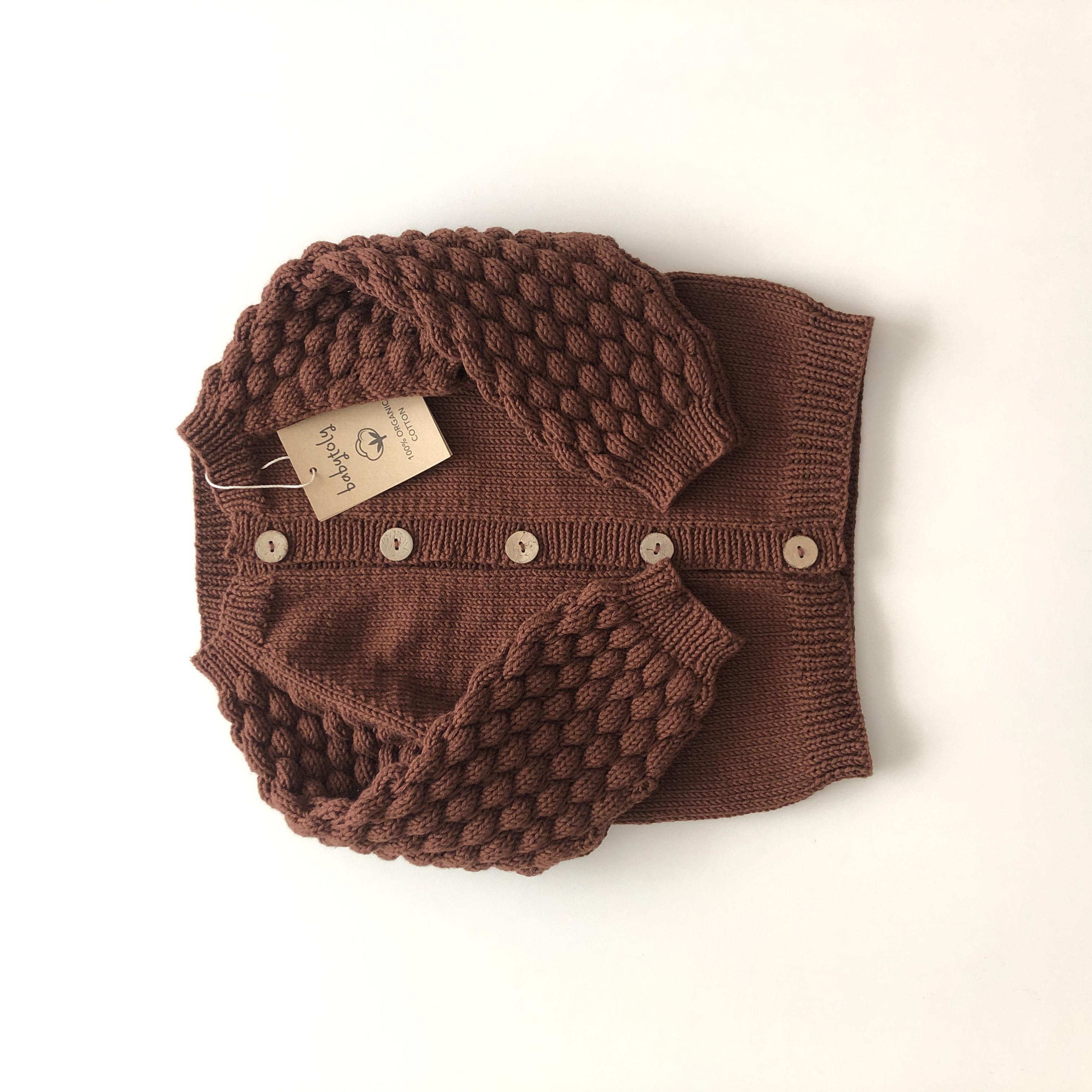 Adele Cardigan, Chocolate