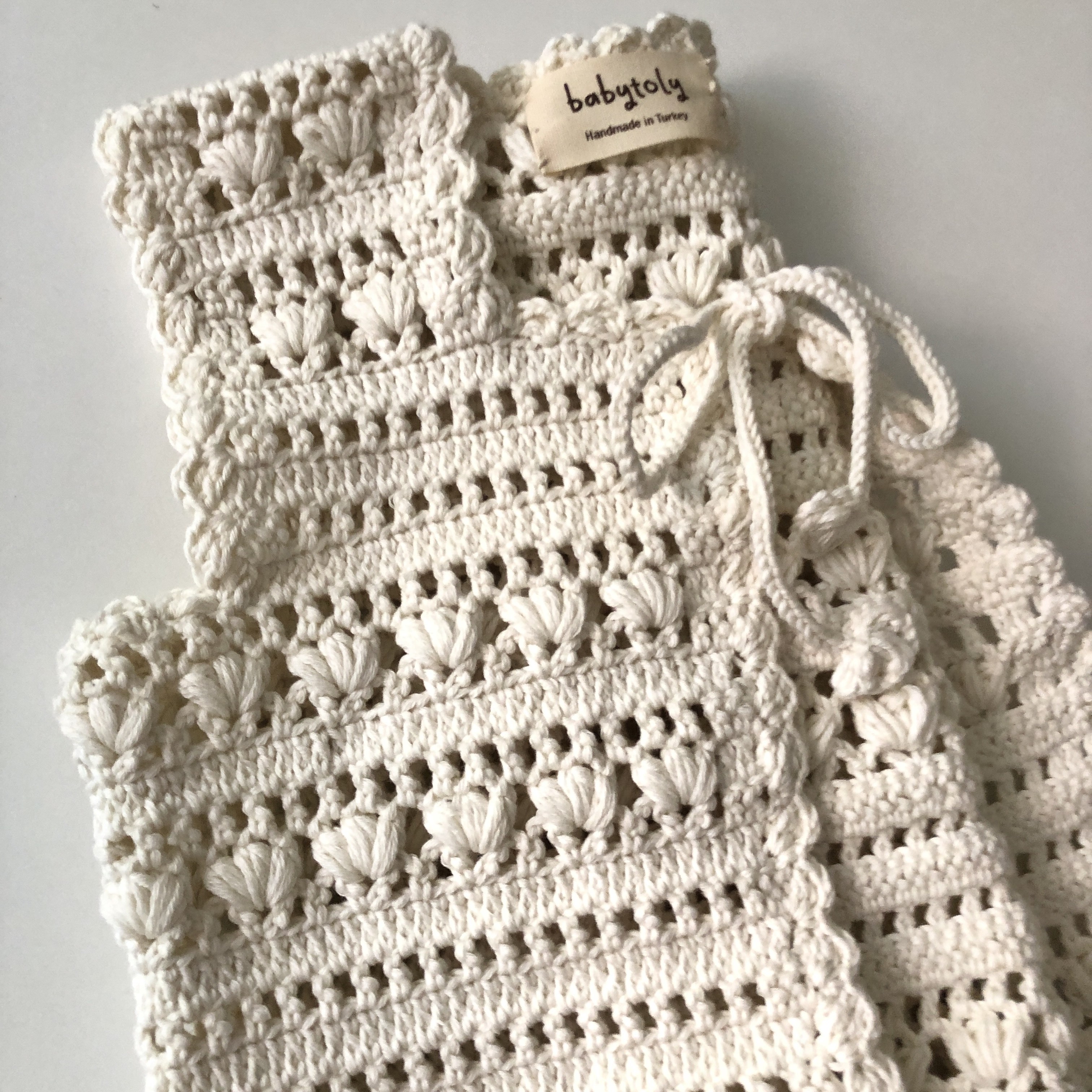 Fiona Vest, Snow