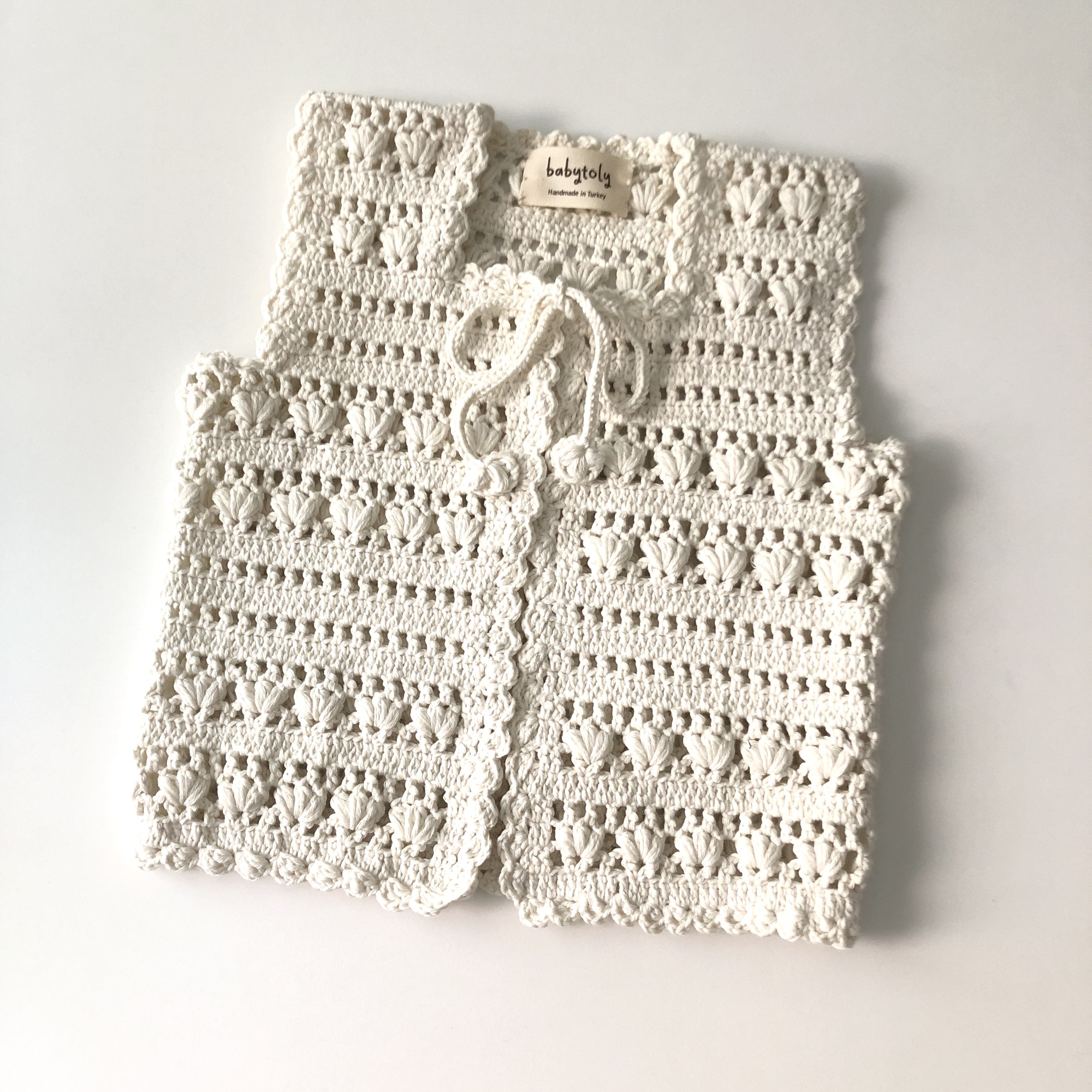 Fiona Vest, Snow