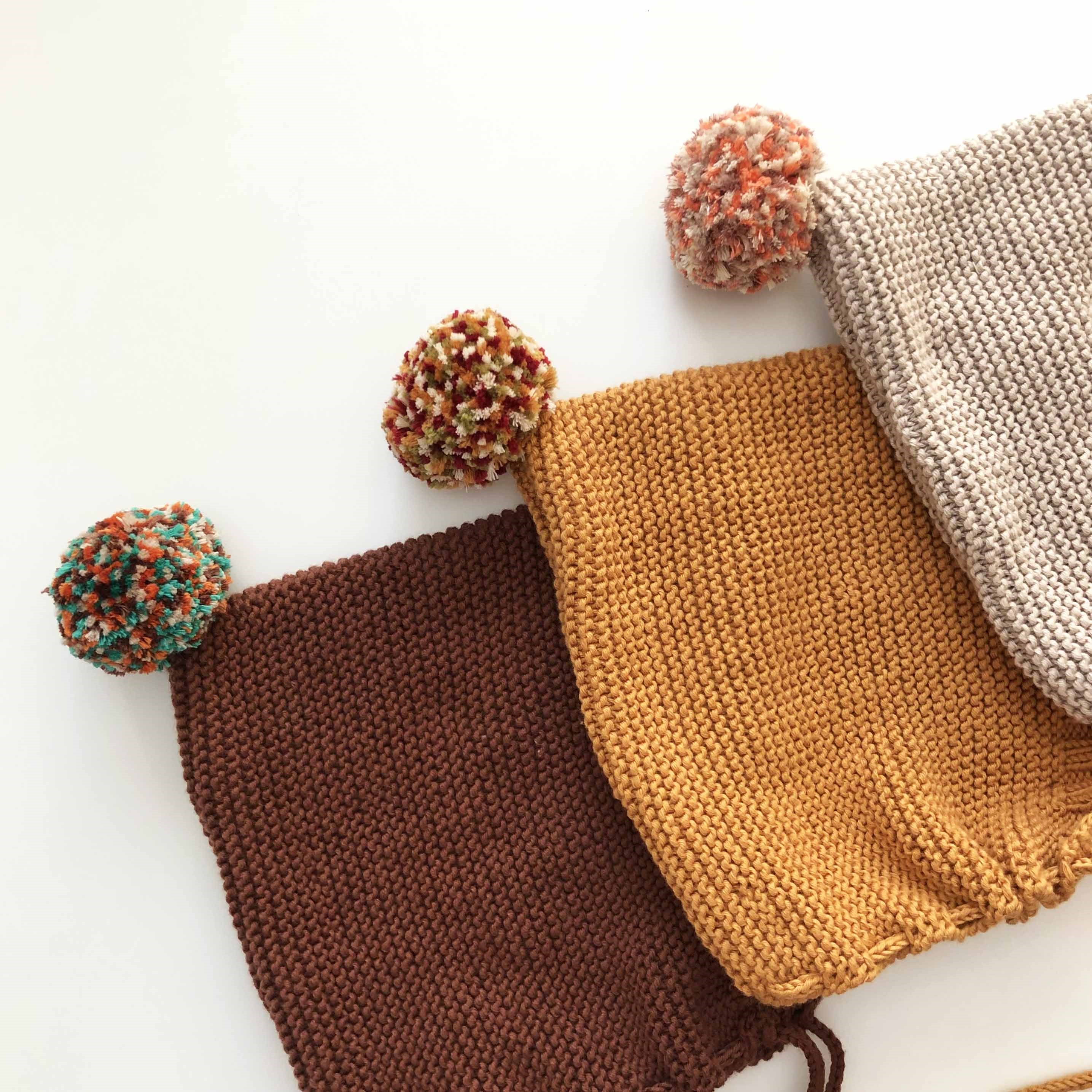 Rainbow Pompom Bonnet, Golden brown
