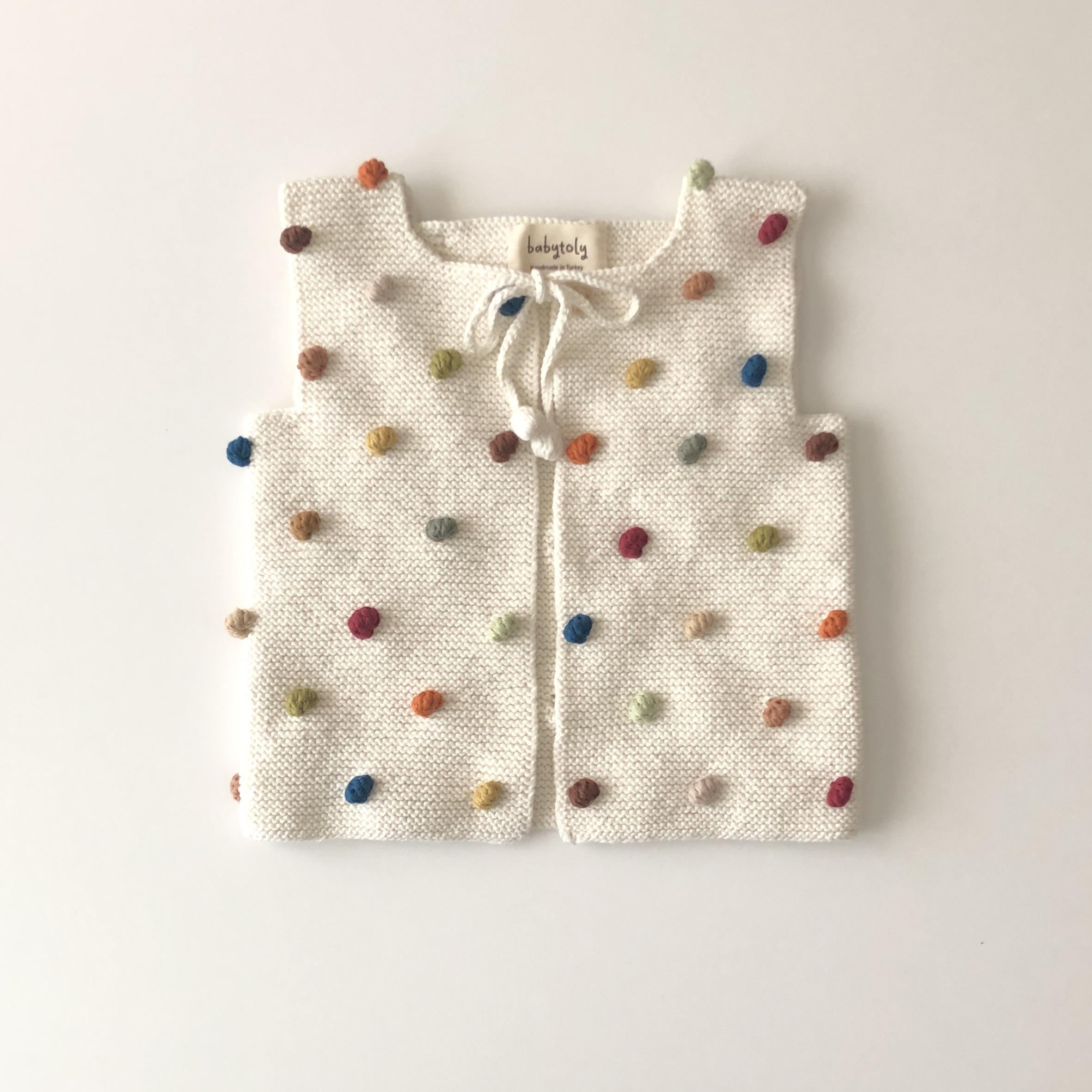 Rainbow Popcorn Vest, Snow