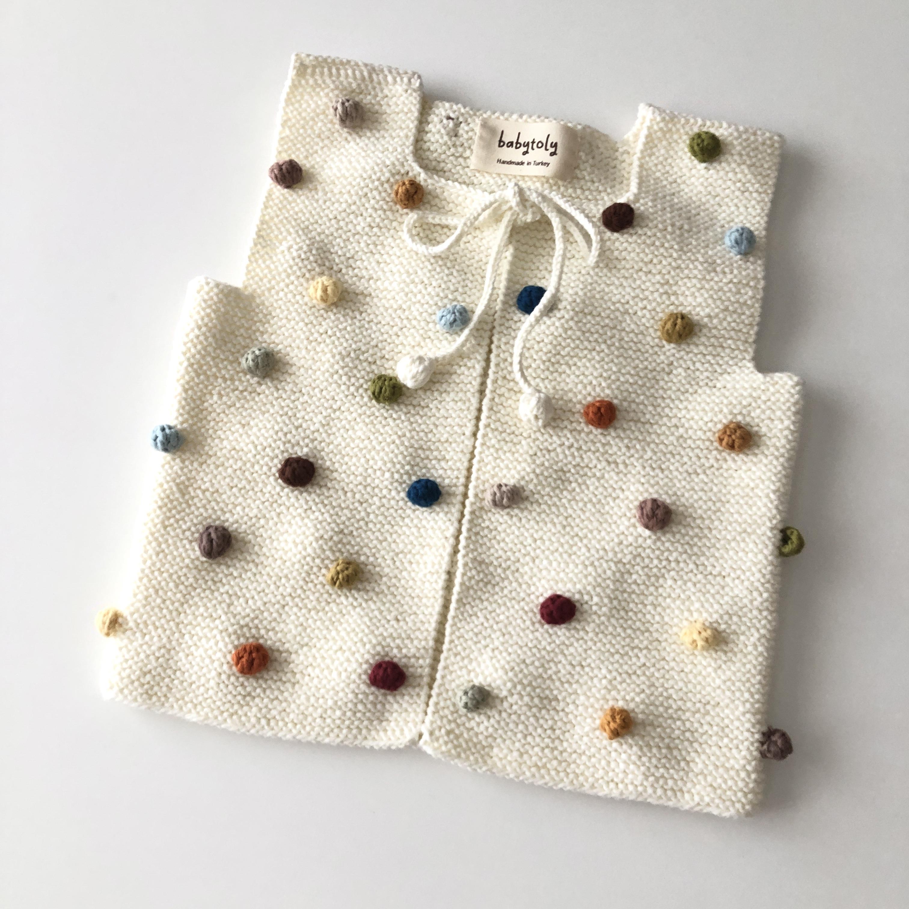 Rainbow Popcorn Vest, Snow