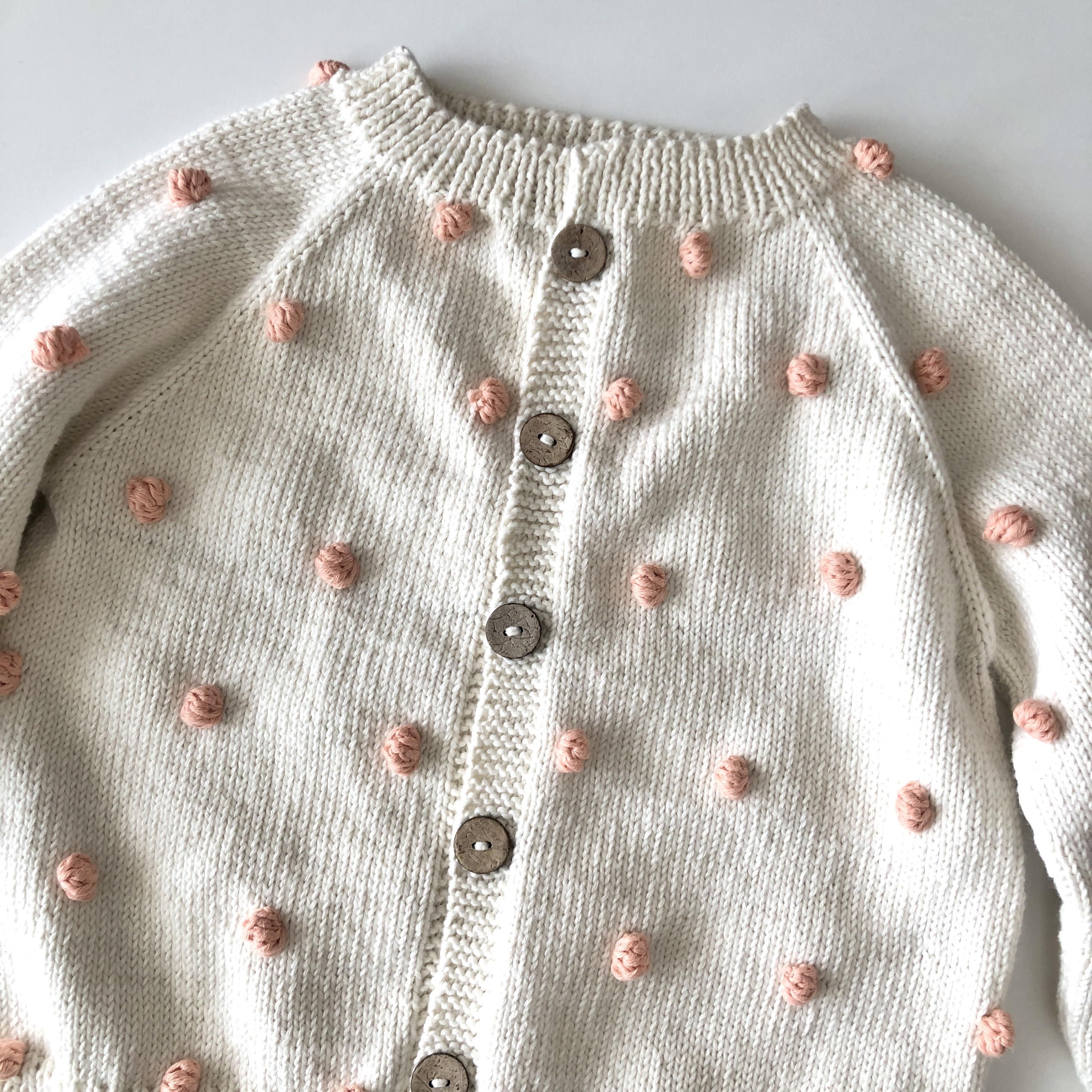 Rainbowpopcorn Cardigan, Snow base × papaya popcorns