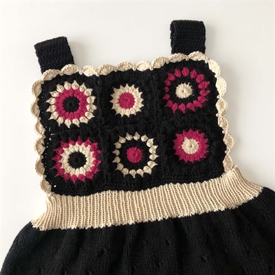 Arende Dress, Black base × Fuchsia, Natural