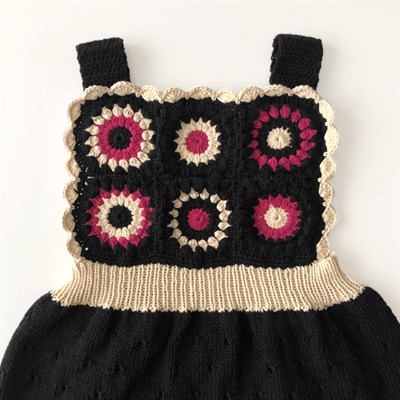Arende Dress, Black base × Fuchsia, Natural