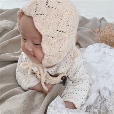 Blossom Bonnet, Natural