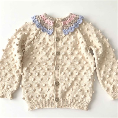 Camille Collar Cardigan, Natural base × Periwinkle Collar