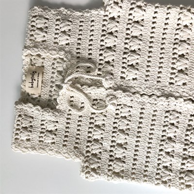 Fiona Vest, Snow
