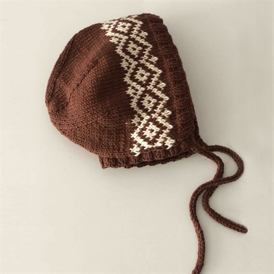 Macadamia Bonnet, Custom Color