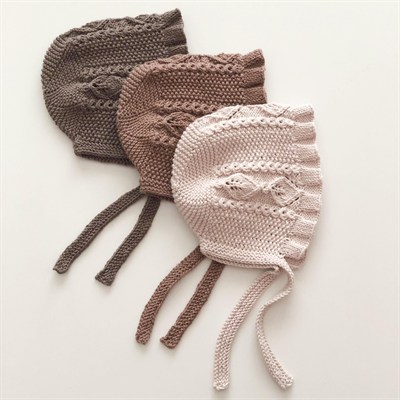 Rococo Bonnet, Powder pink