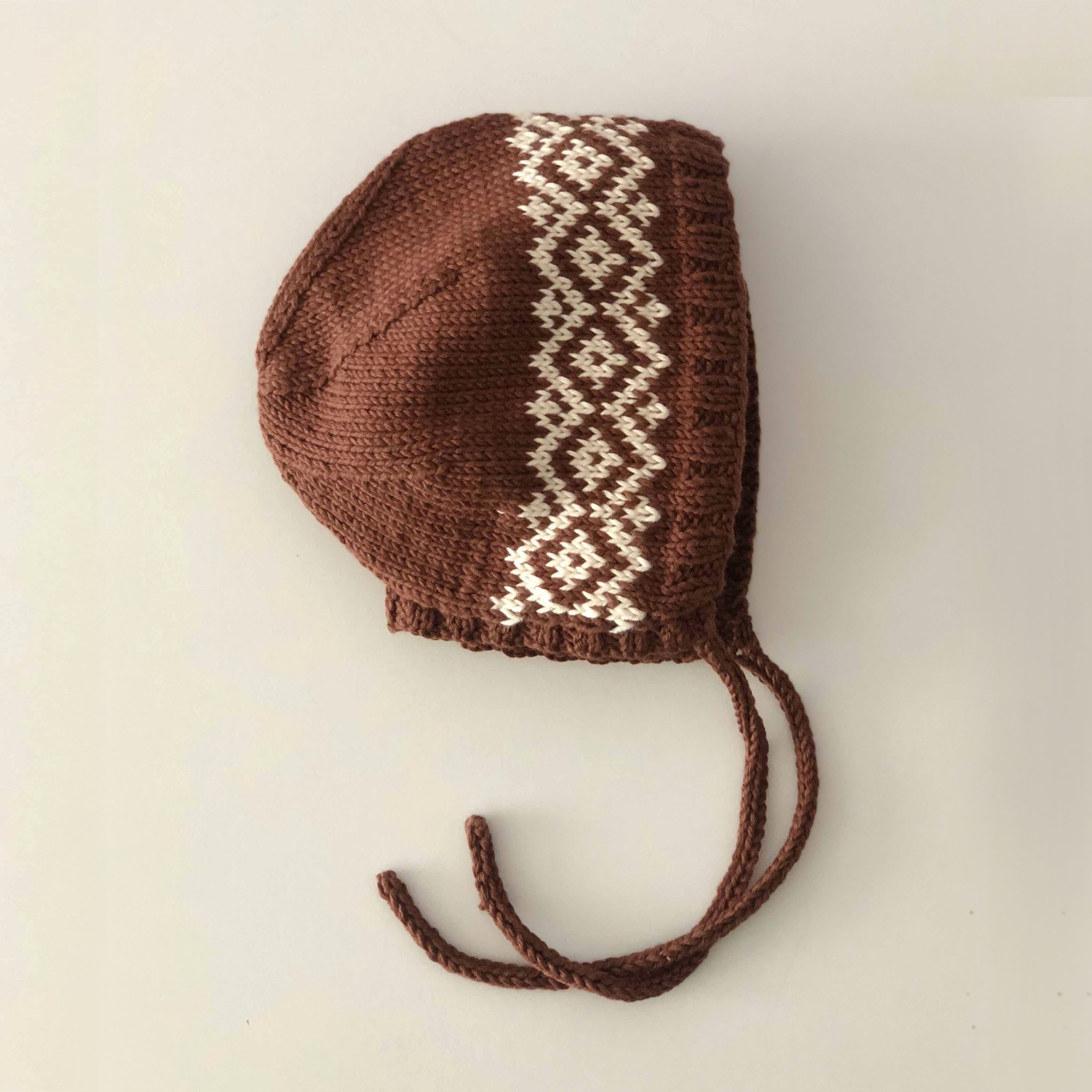 Macadamia Bonnet, Custom Color