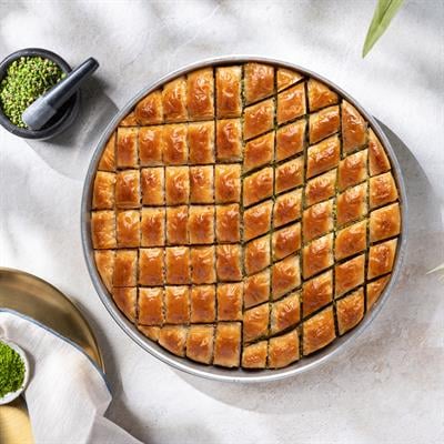 Fıstıklı ve Cevizli Baklava (2Kg)