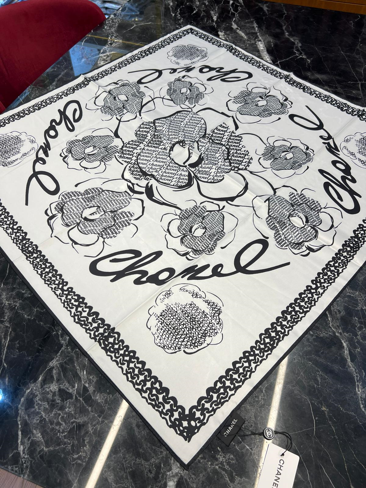  CHNL TWİL İPEK EŞARP