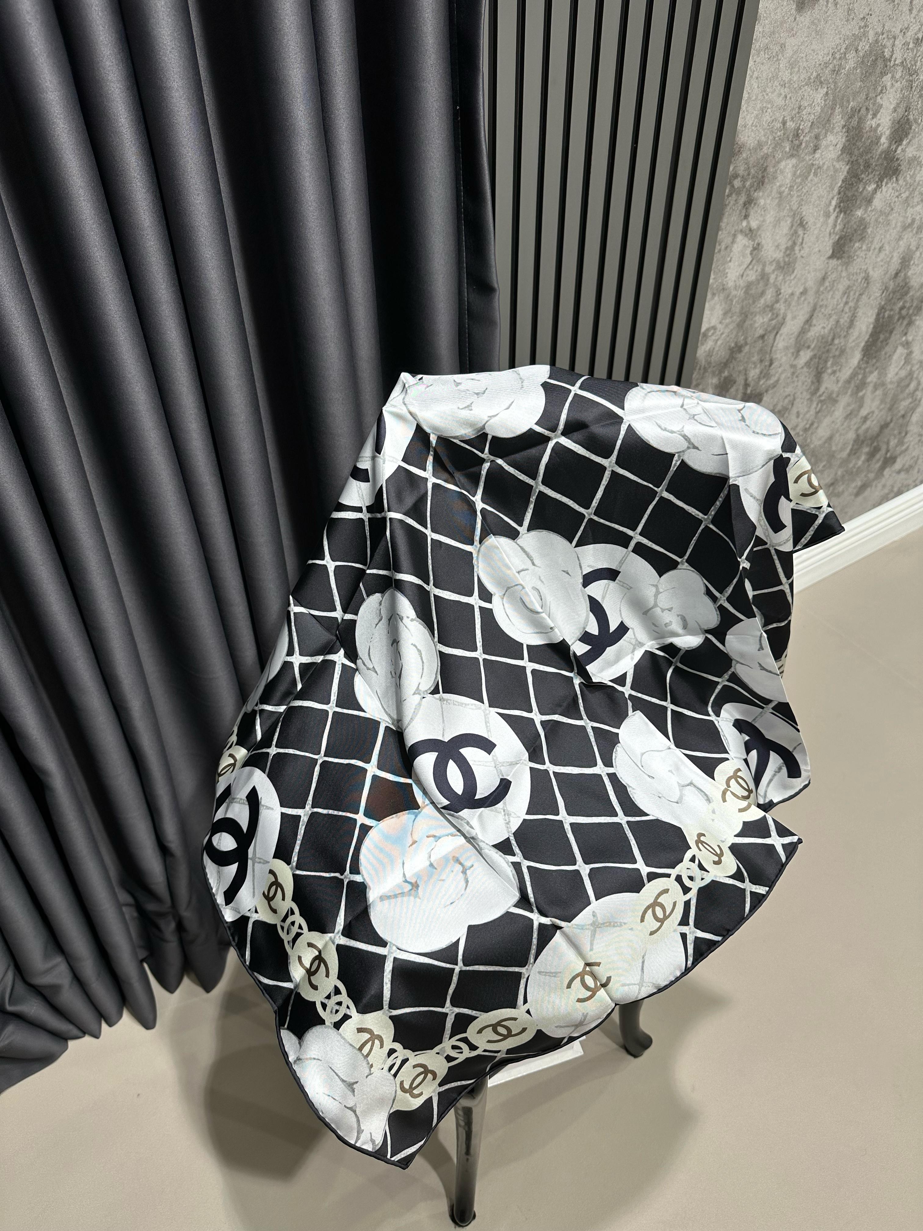 CHANEL EŞARP GÜLLÜ SİYAH