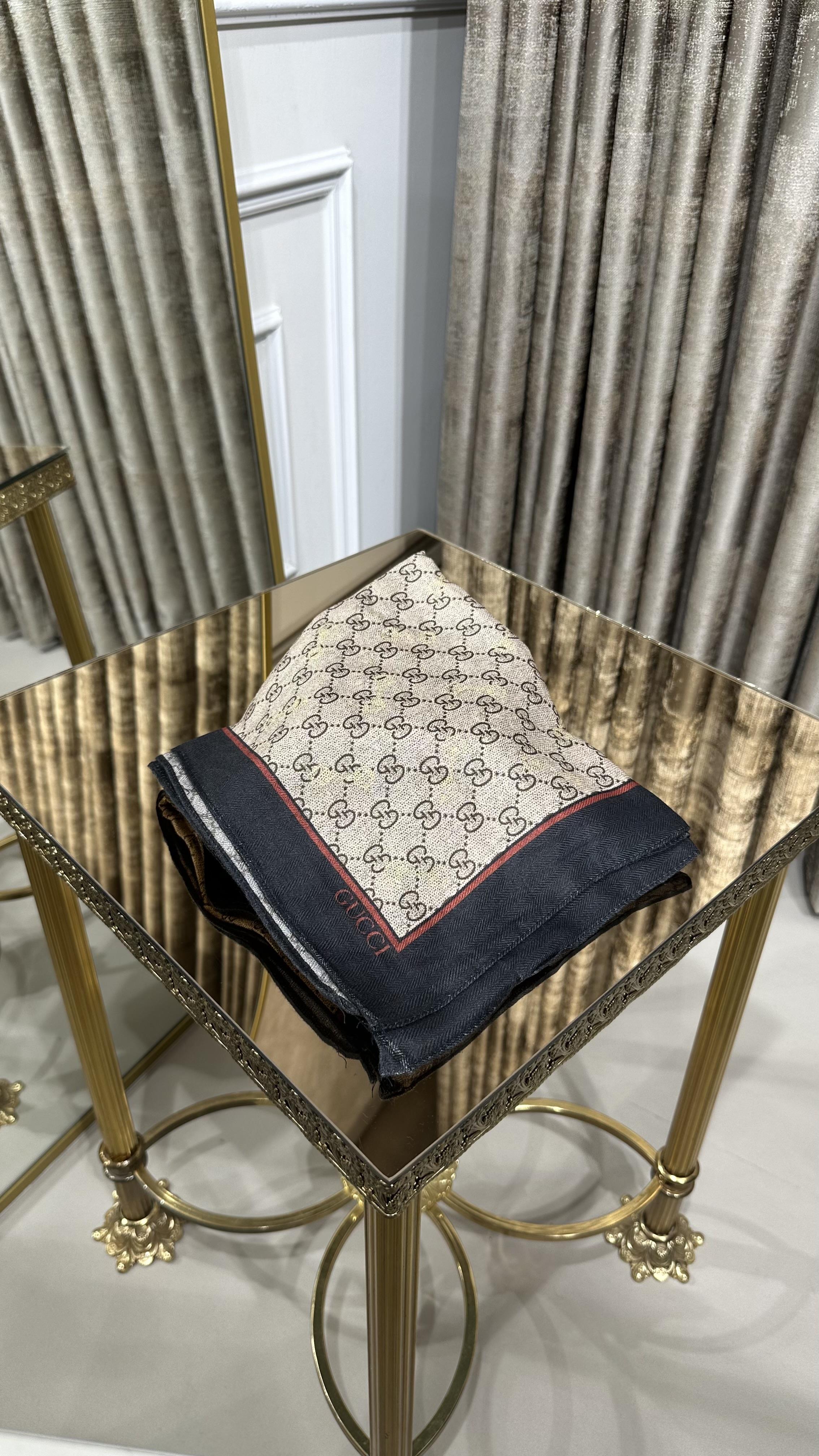 G YÜN EŞARP SİYAH