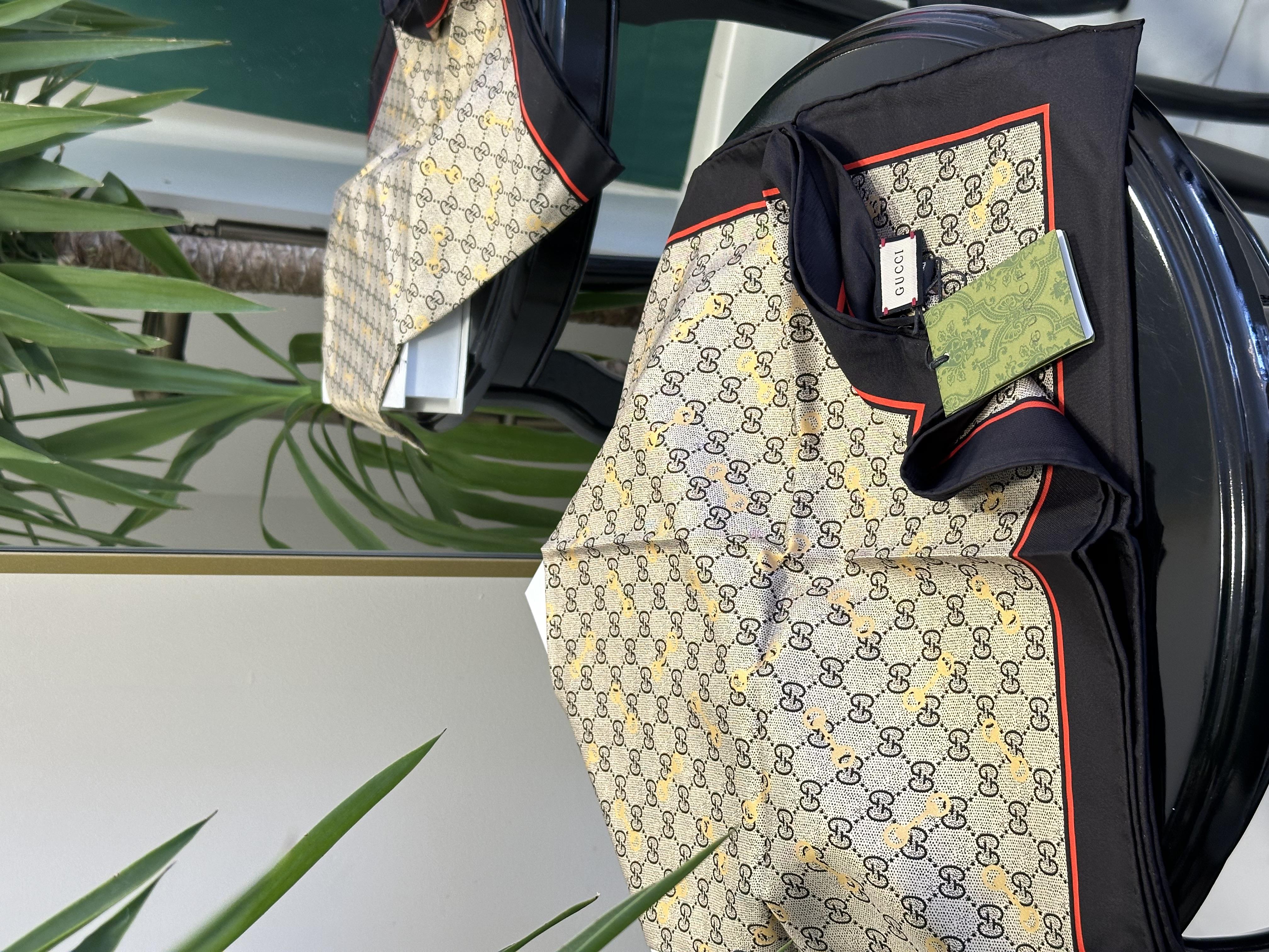 GC SİYAH/BEJDESEN EŞARP