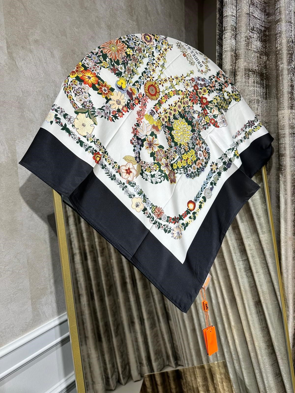 H TWİL İPEK EŞARP SİYAH