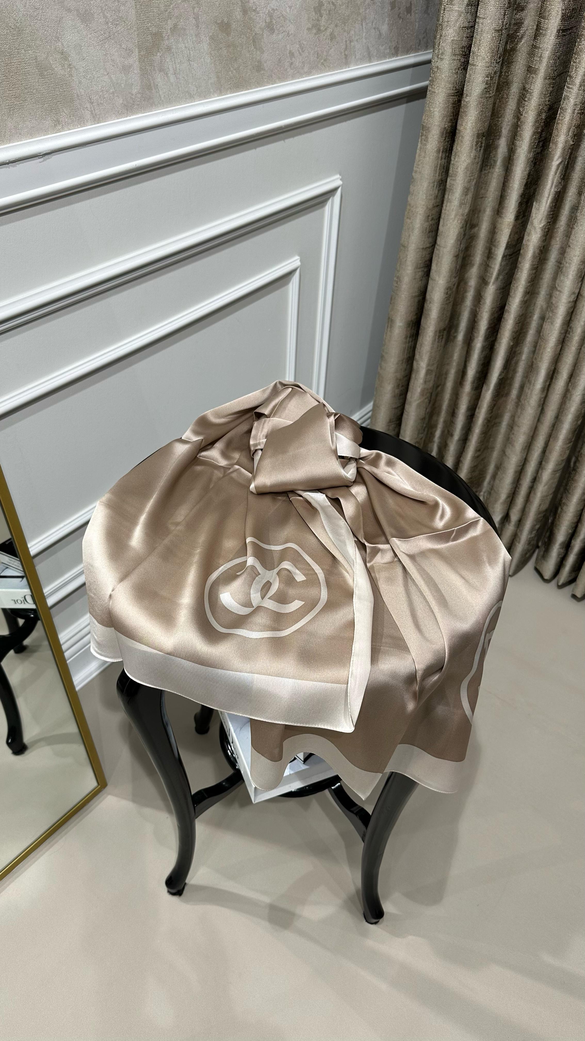 HERMES İPEK ŞAL KARAMEL