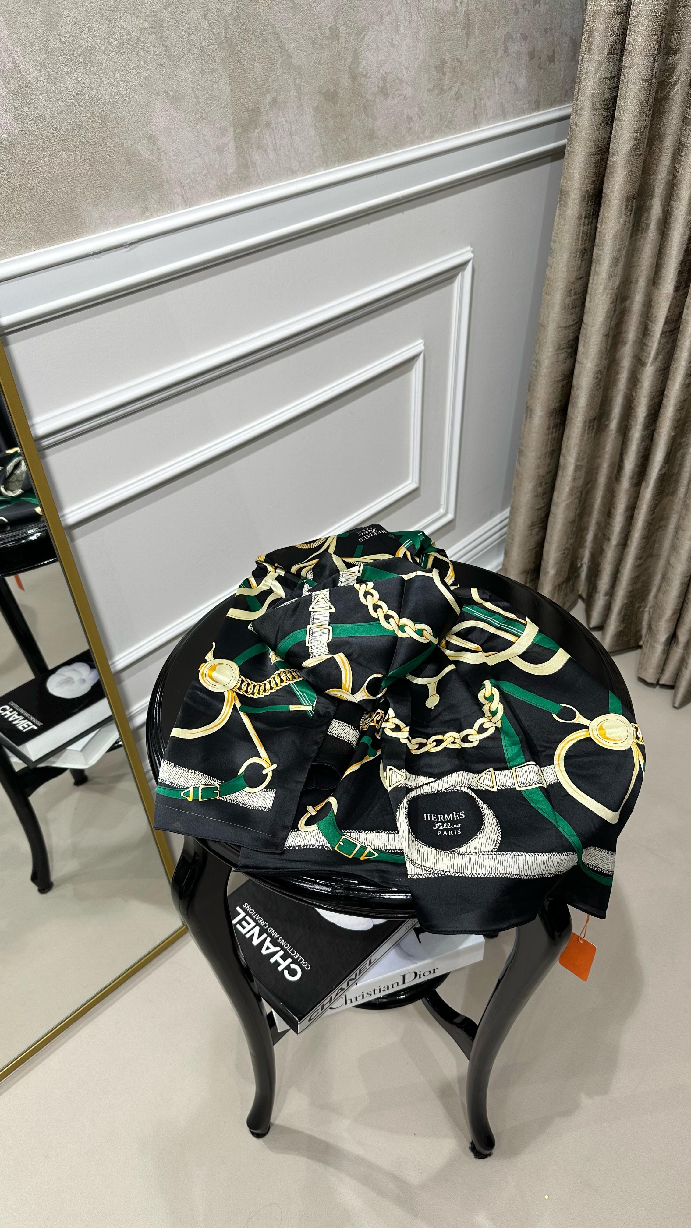 HERMES İPEK ŞAL SİYAH