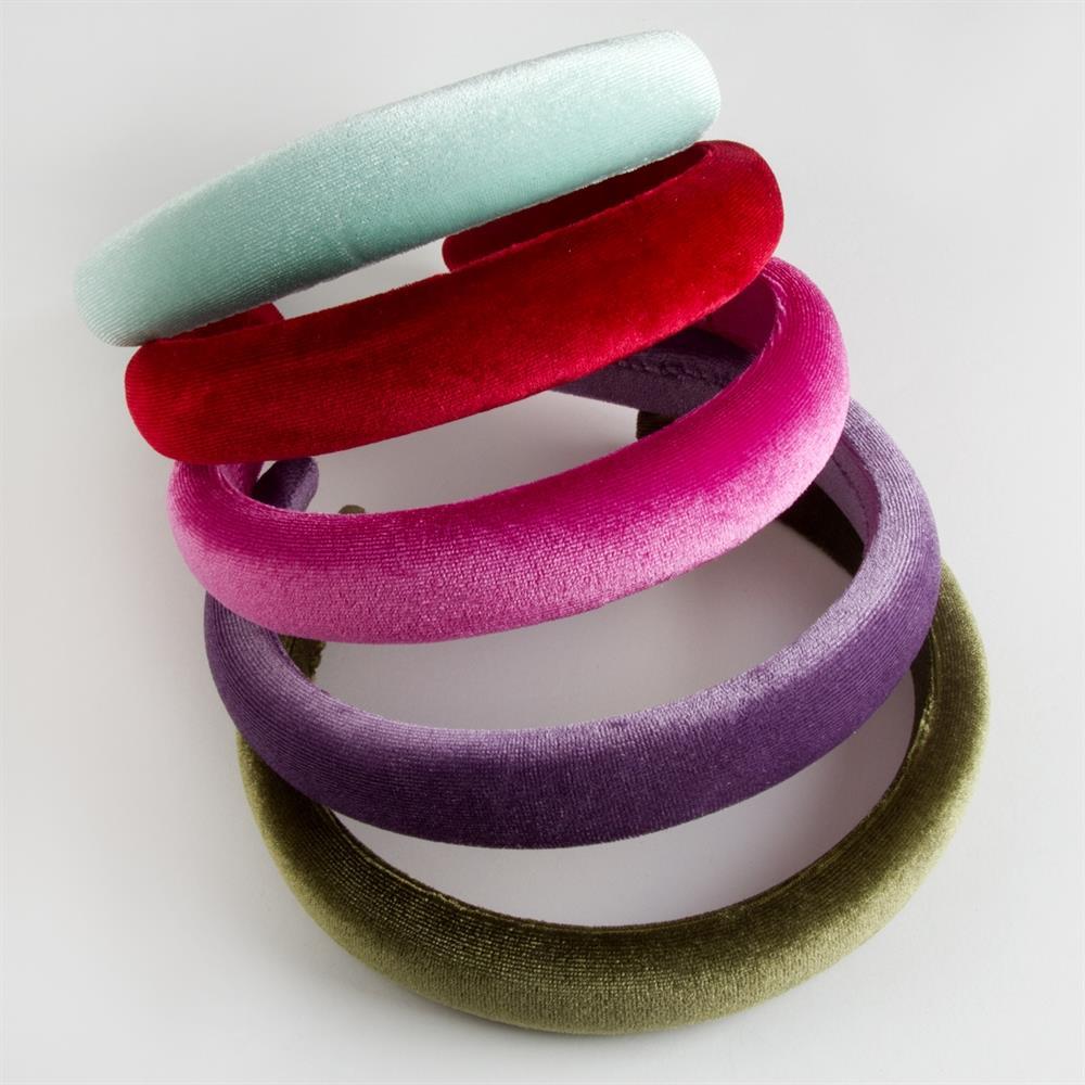 Yeni Sezon Bombeli Kadife Taç