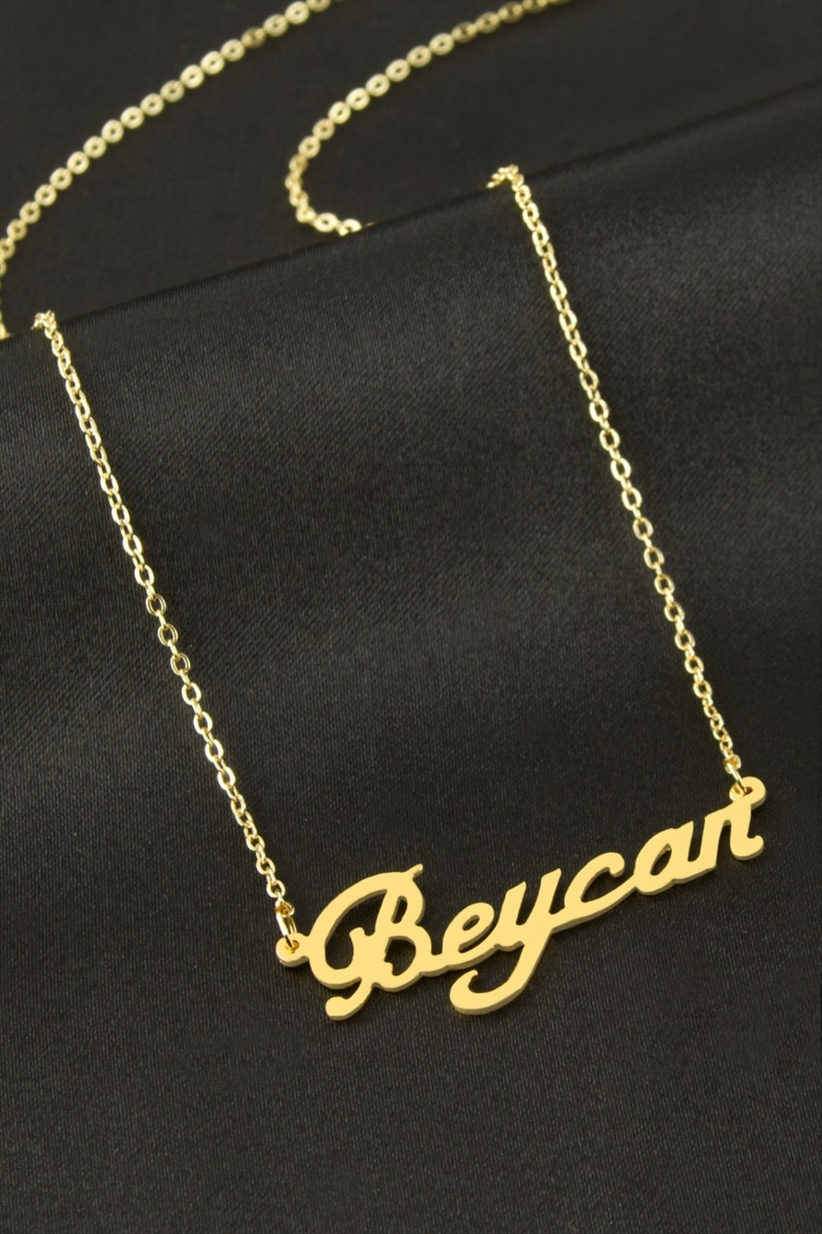 Beycan İsimli Kolye