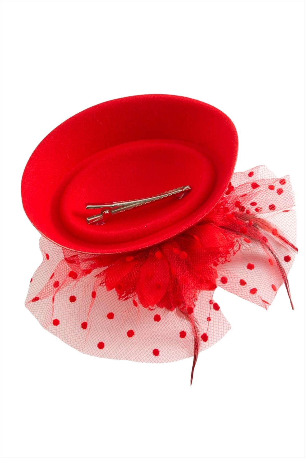 Çiçek Tüylü Dantelli Şapka Toka