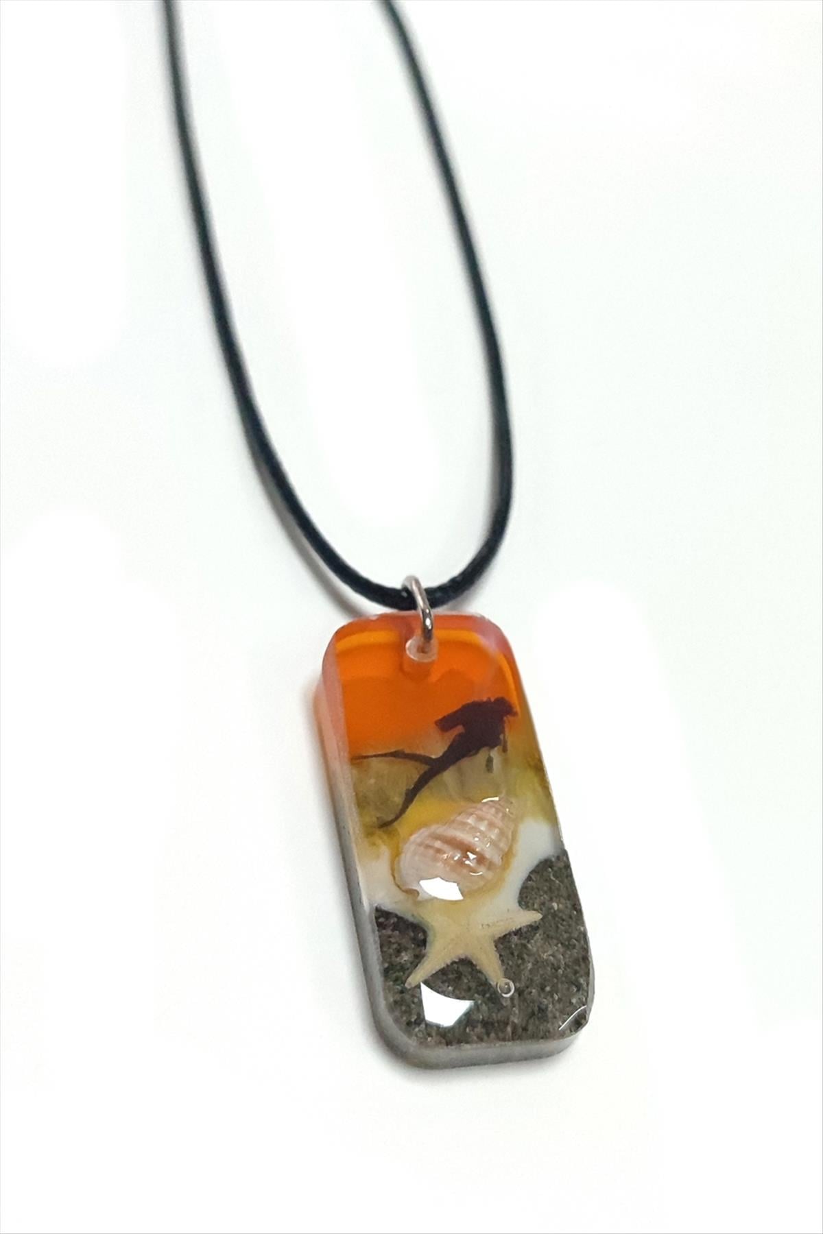 Deniz Kızı Dikdörtgen Epoksi Kolye