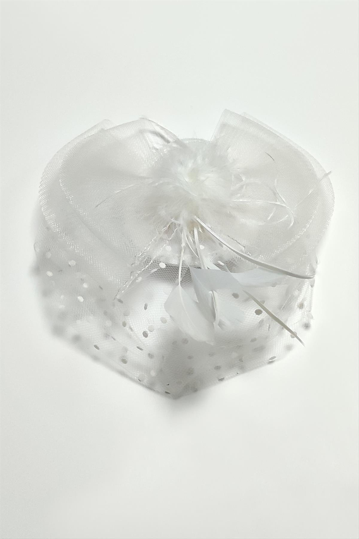 Fiyong Tüylü Dantelli Şapka Toka