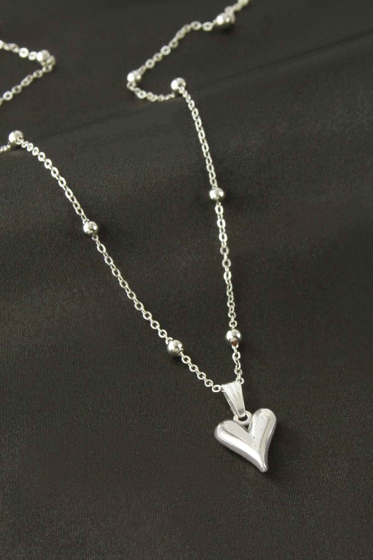 Kalp Şekilli Uçlu Kolye